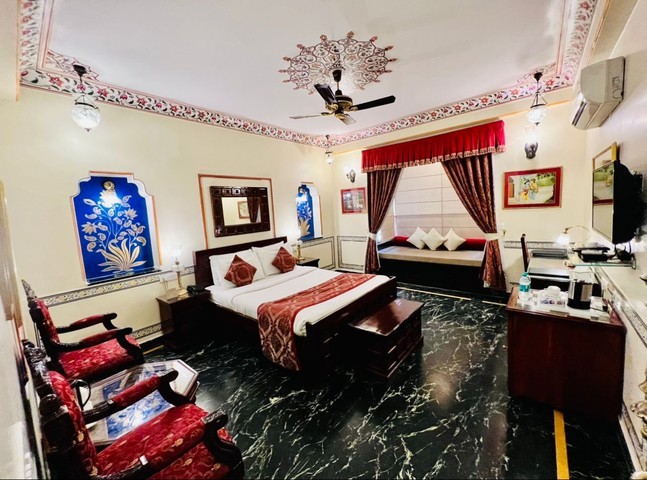 Royal Deluxe Suite